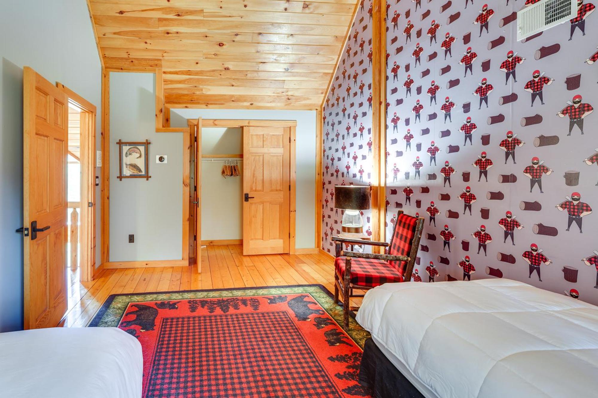 Luxury Log Cabin With Ev Charger And Mtn Views! Blairstown 外观 照片